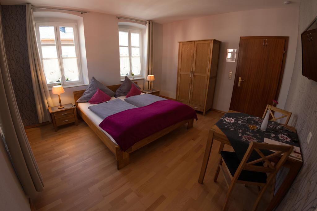 Dooscht Gaestehaus Reichshof Kröv Exterior foto